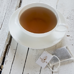 Rosa d'Inverno Tè foglia intera in filtri.  Astuccio da 20 filtri in cotone. Filtro in Cotone + Controbustina trasparente, interamente BIODEGRADABILI La Via del Tè